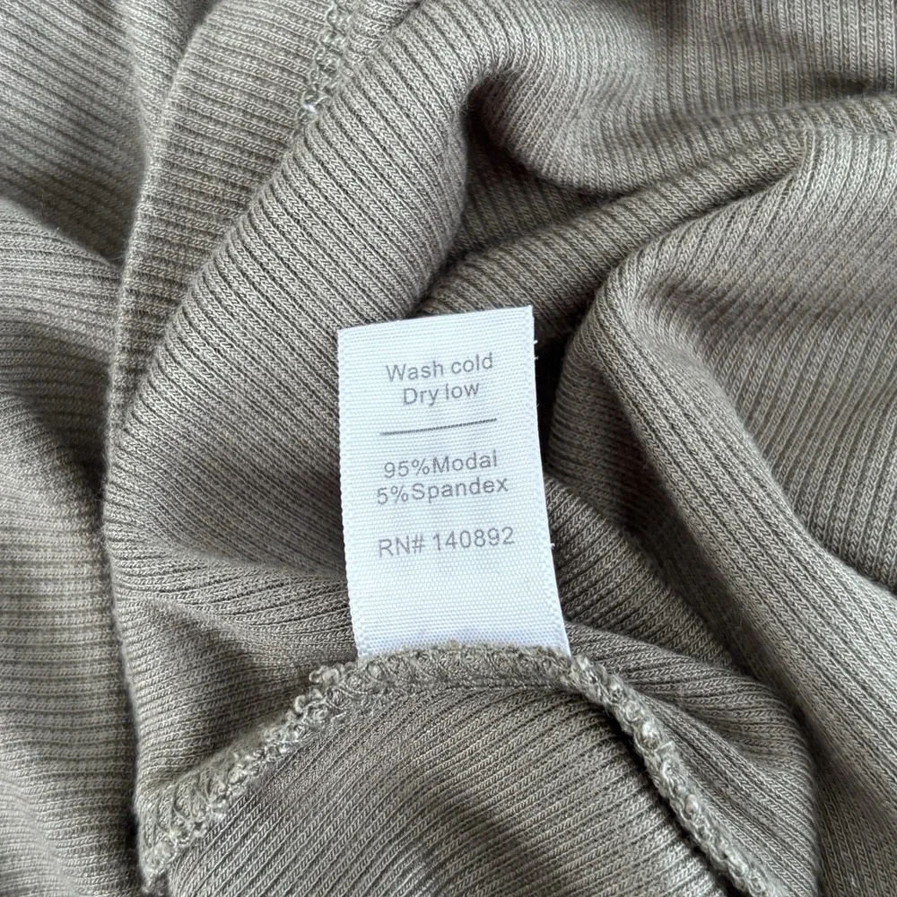 Marine Layer Top Womens Small Olive Green Twist Front Modal Stretch Minimalist - Picture 4 of 8